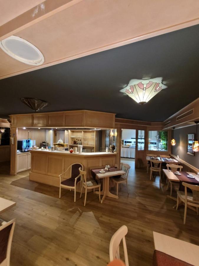 Ambiente Hotel garni Plauen Exterior foto