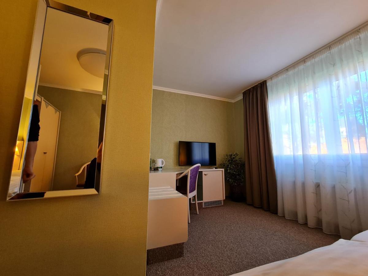 Ambiente Hotel garni Plauen Exterior foto