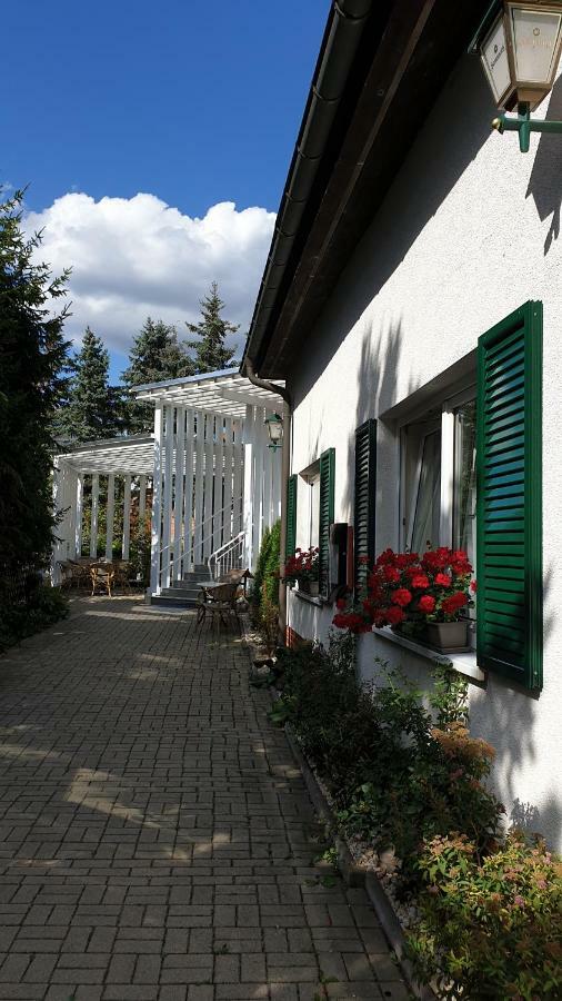 Ambiente Hotel garni Plauen Exterior foto